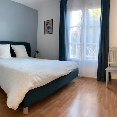 Chessy-bourg , 5 Minutes Disneyland Apartment *